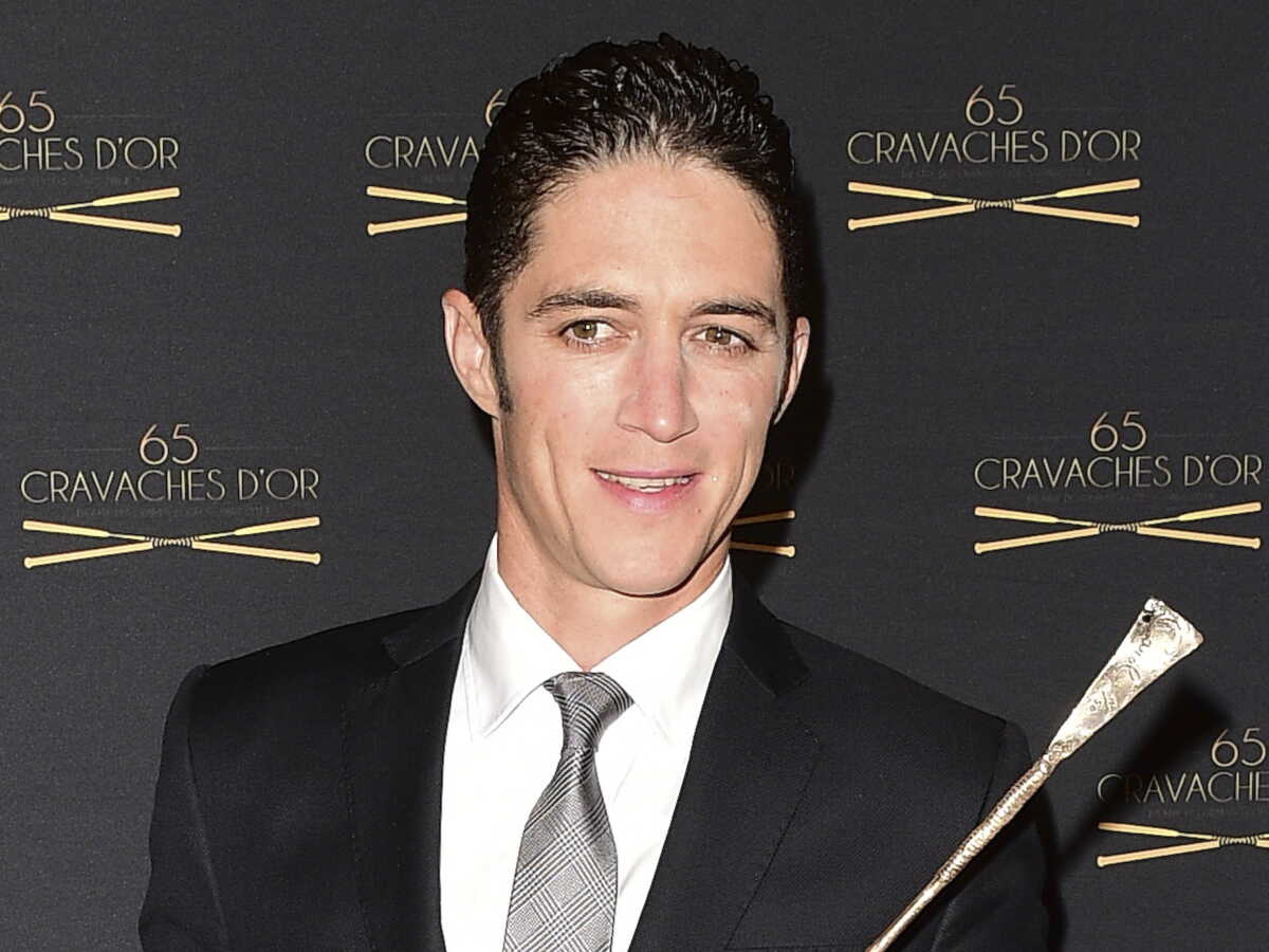 découvrez la fortune et le parcours de christophe soumillon, célèbre jockey belge reconnu pour ses nombreuses victoires et son influence dans le monde des courses hippiques.